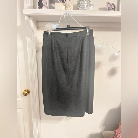 FINAL PRICE Laurèl Wool Like Gray Knee Length Pencil Skirt - Picture 4 of 6